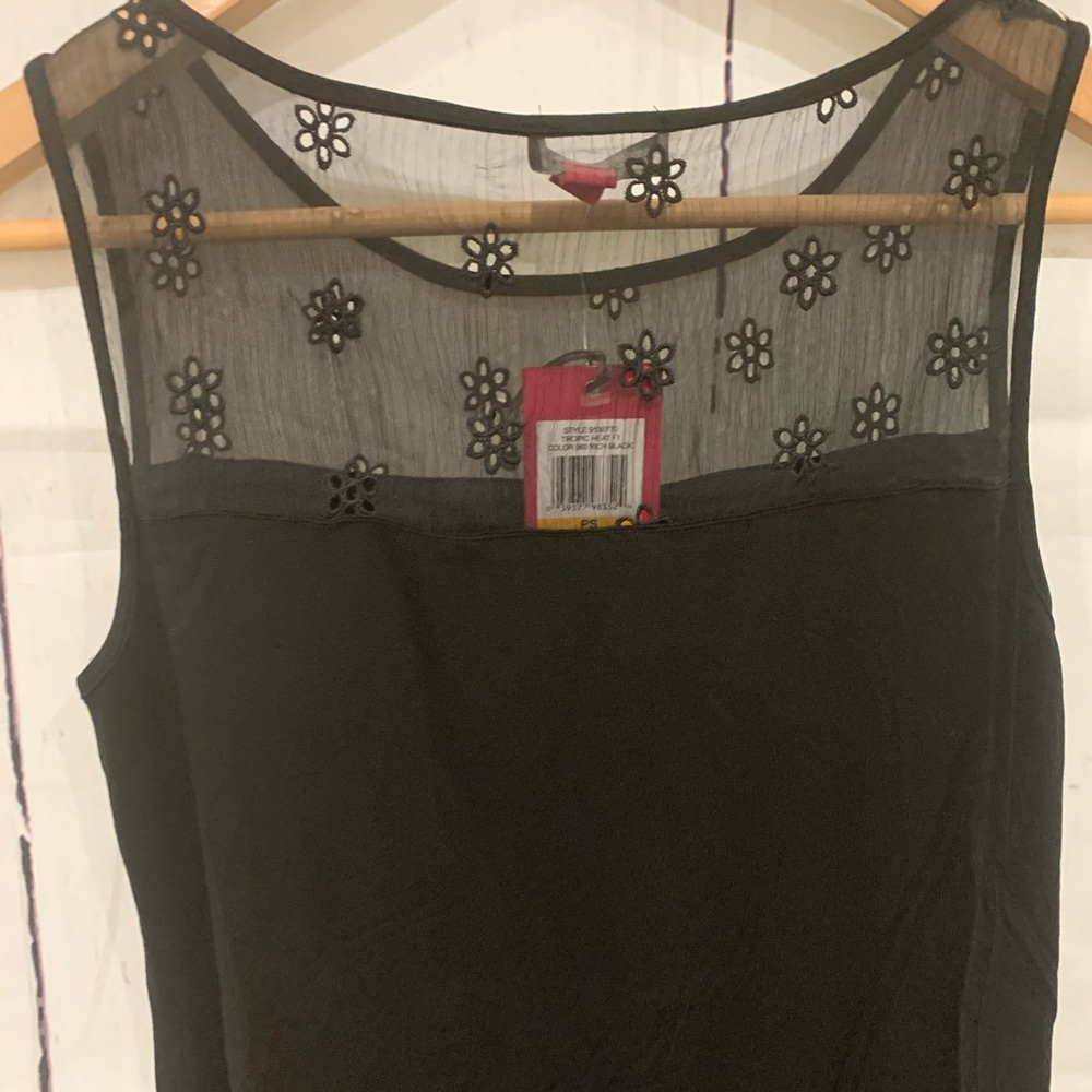 Vince Camuto little black embroidered dress - Picture 5 of 5